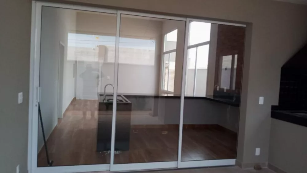 Casa à venda com 3 quartos, 156m² - Foto 3