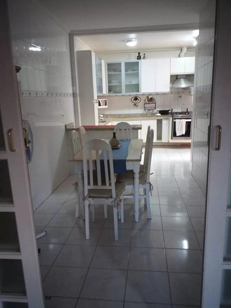 Casa à venda com 3 quartos, 139m² - Foto 2