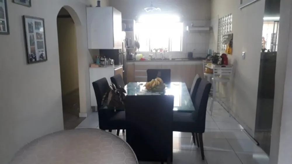 Casa, 4 quartos, 160 m² - Foto 1