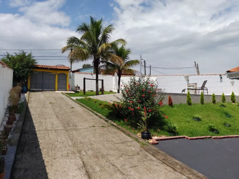 Chácara, 4 quartos, 800 m² - Foto 1