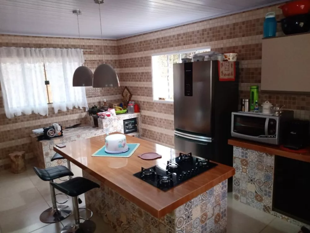 Chácara, 4 quartos, 200 m² - Foto 1