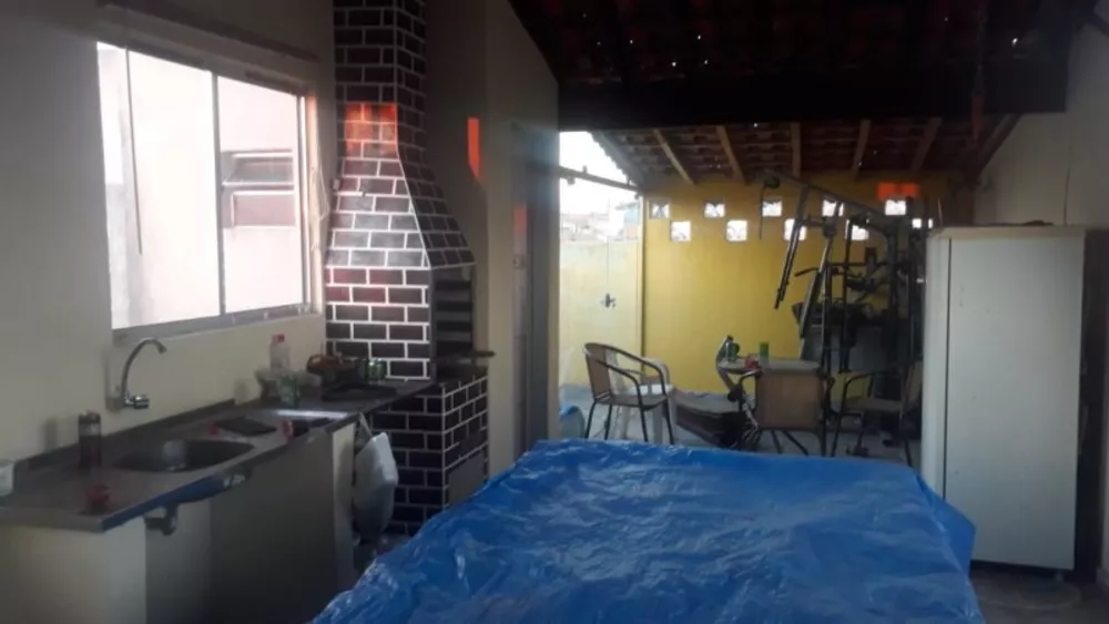 Casa, 3 quartos, 240 m² - Foto 2