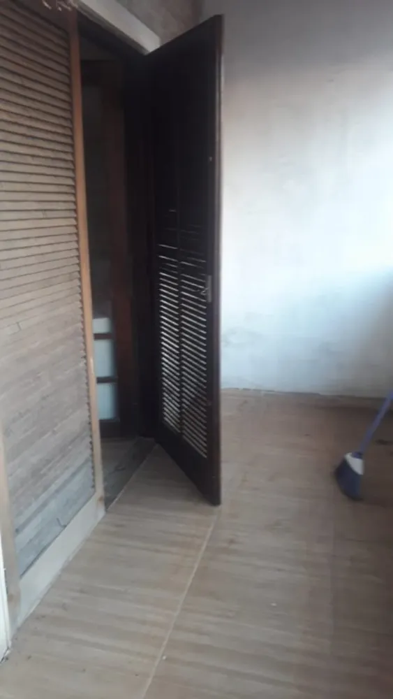 Casa, 3 quartos, 240 m² - Foto 2