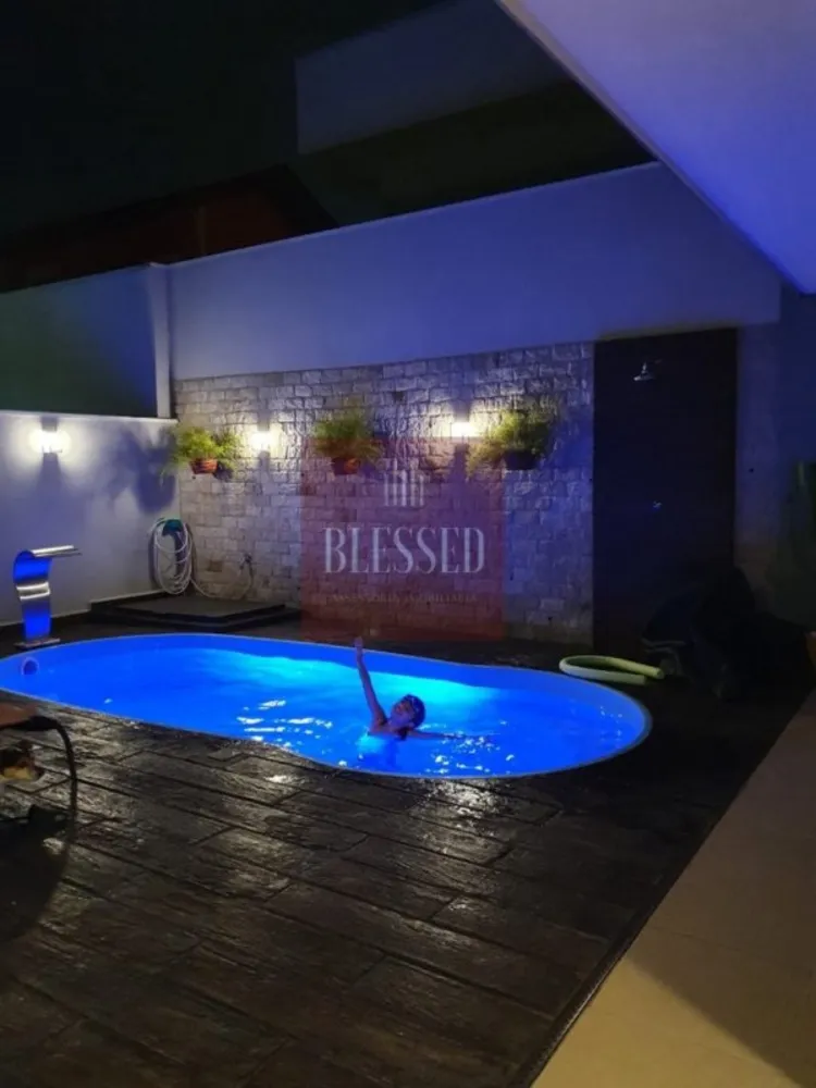 Sobrado, 4 quartos, 236 m² - Foto 4