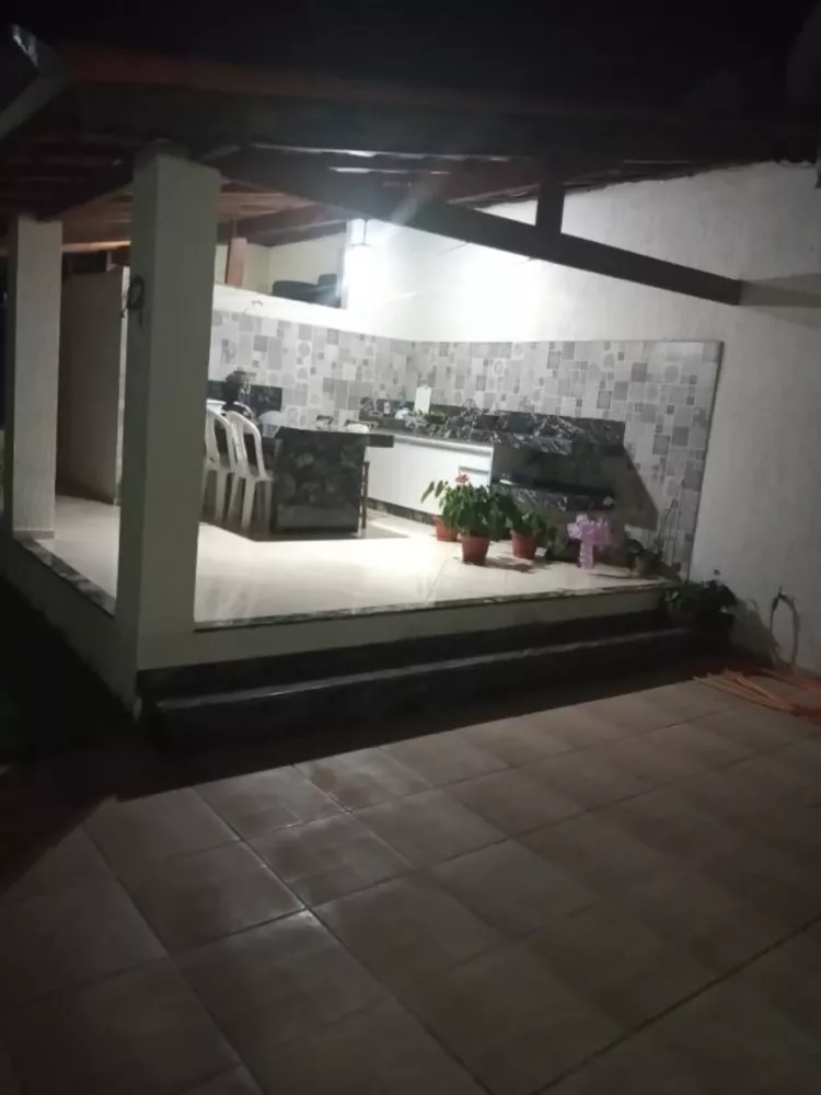 Casa, 3 quartos, 132 m² - Foto 2