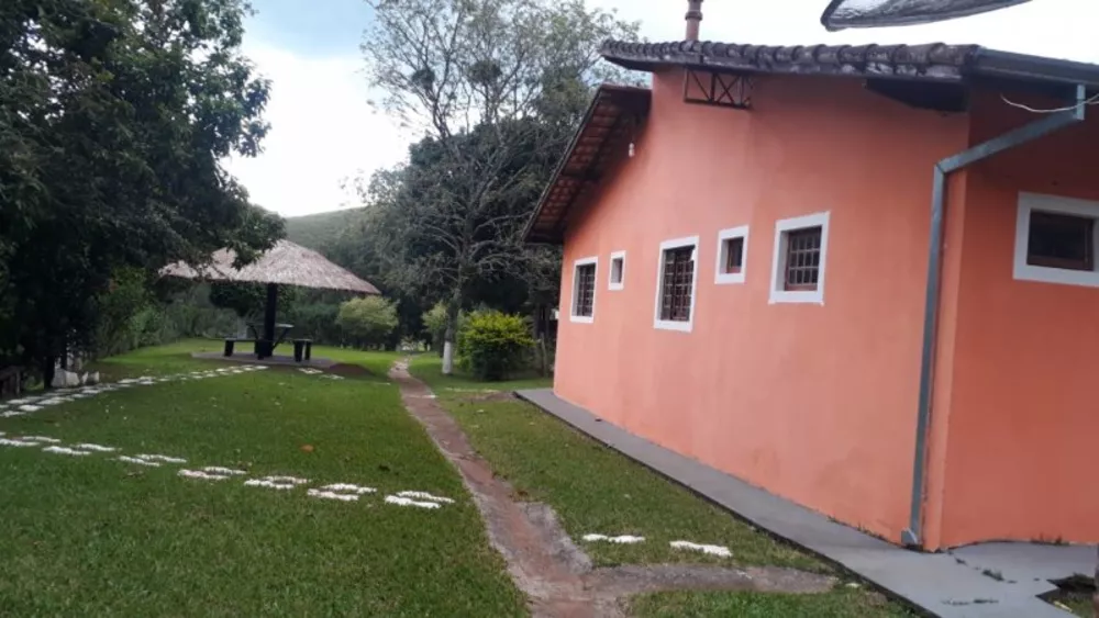 Sítio, 3 quartos, 3000 m² - Foto 1