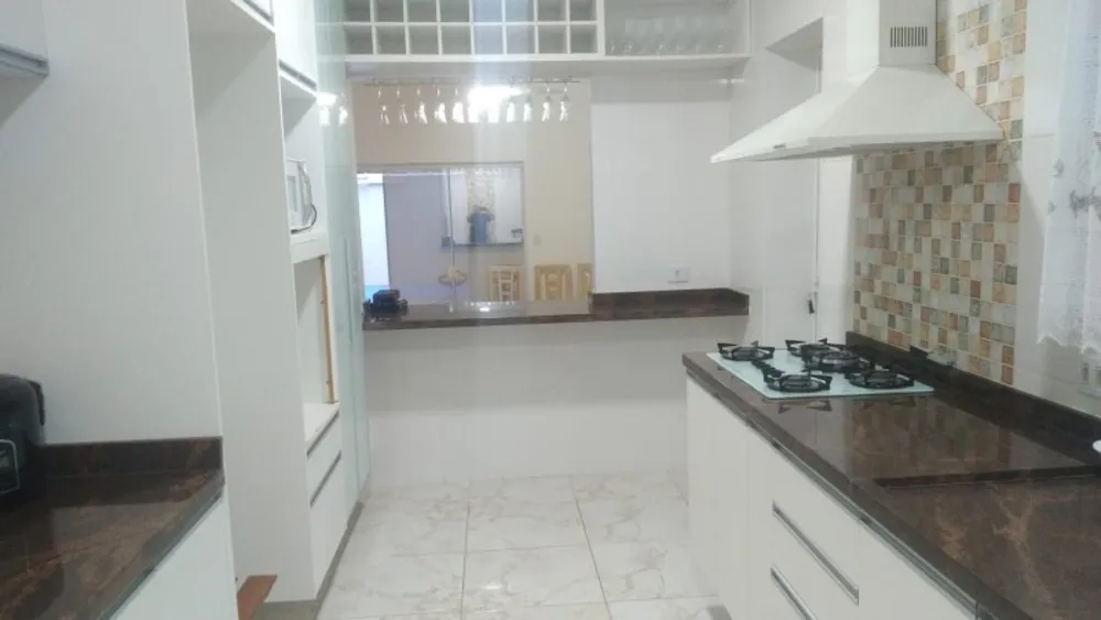 Casa, 3 quartos, 145 m² - Foto 2