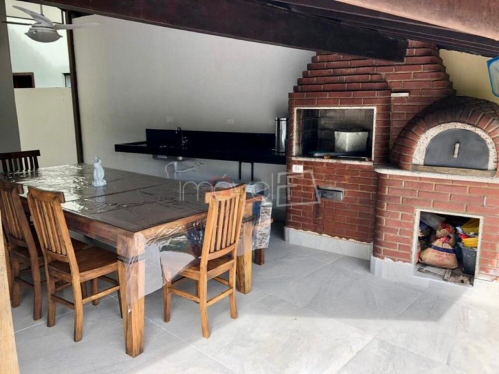 Casa à venda com 5 quartos, 76m² - Foto 7