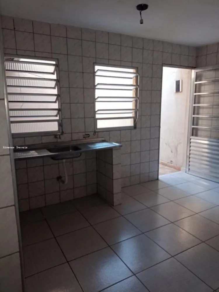 Casa, 3 quartos, 76 m² - Foto 2
