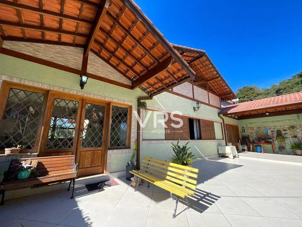 Casa, 3 quartos, 226 m² - Foto 3