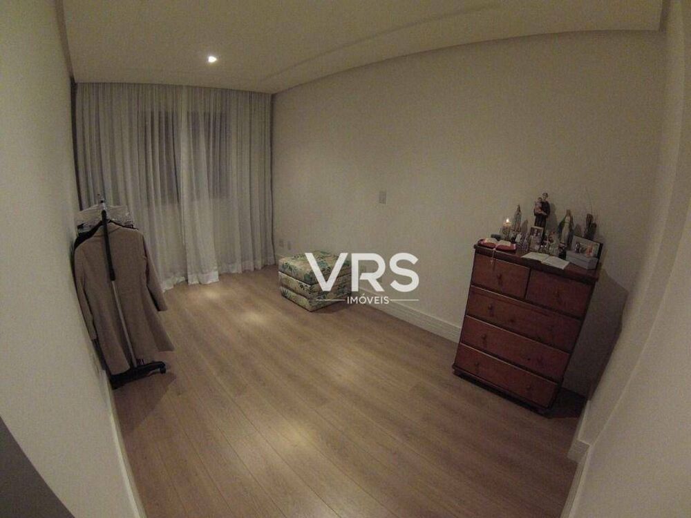Apartamento à venda com 3 quartos, 154m² - Foto 9
