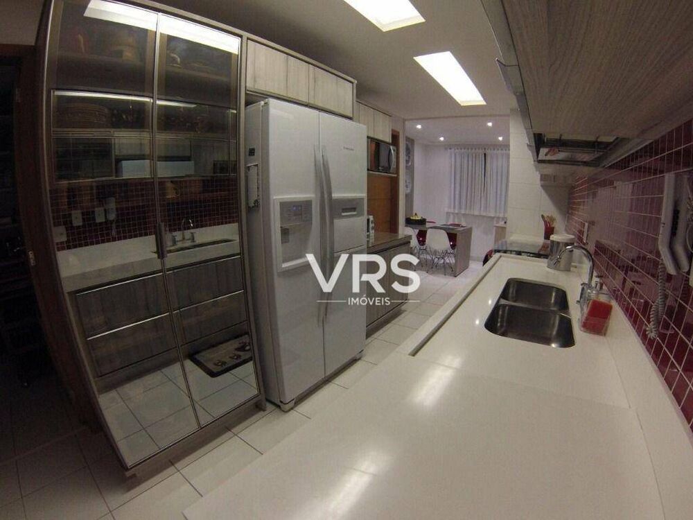 Apartamento à venda com 3 quartos, 154m² - Foto 7