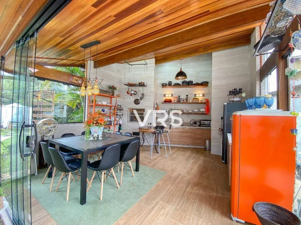 Casa, 4 quartos, 250 m² - Foto 55