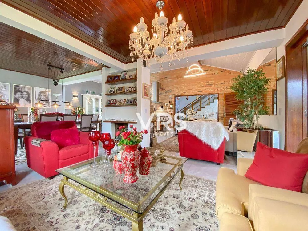 Casa, 4 quartos, 250 m² - Foto 11