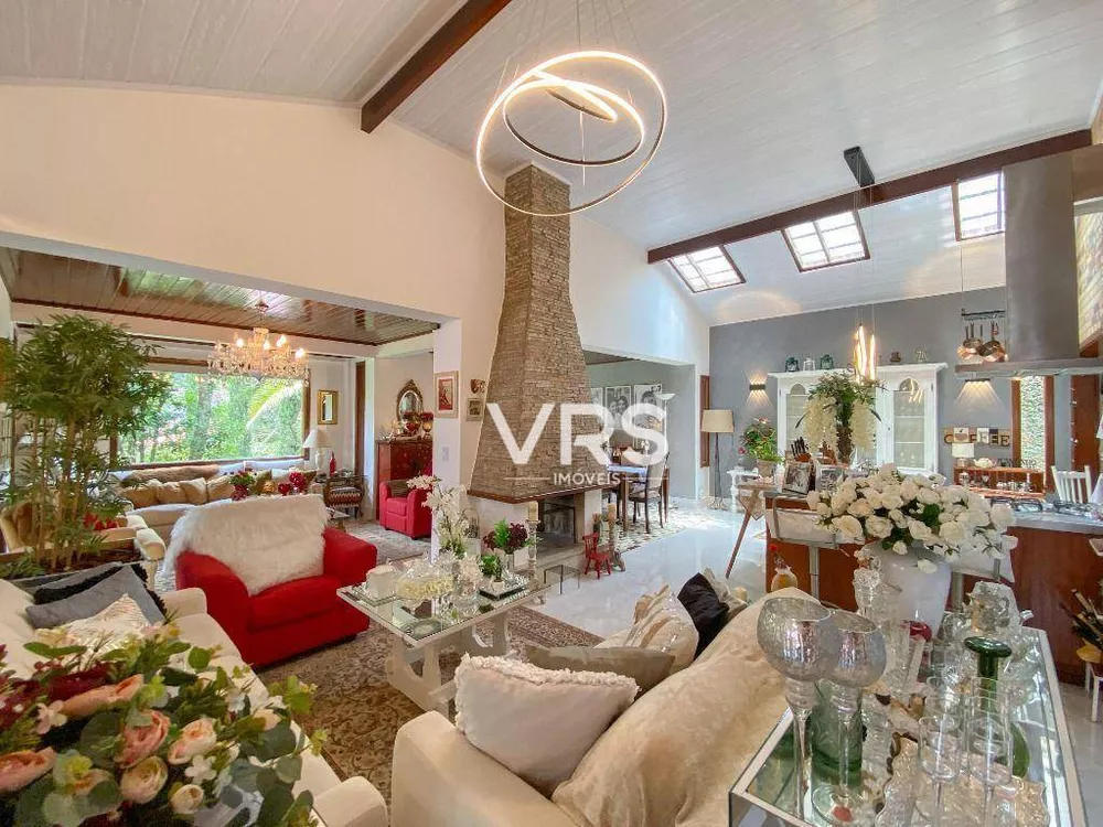 Casa, 4 quartos, 250 m² - Foto 3