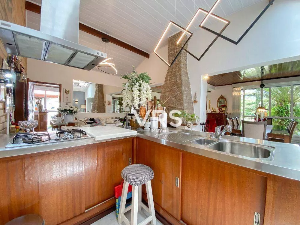 Casa, 4 quartos, 250 m² - Foto 14