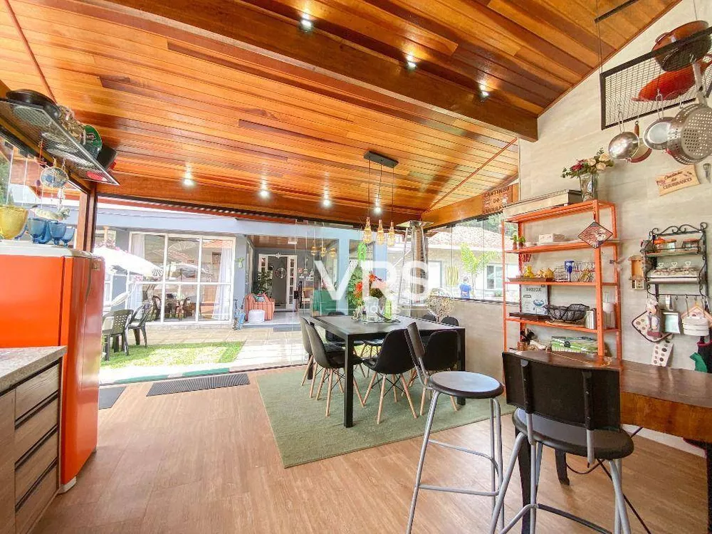 Casa, 4 quartos, 250 m² - Foto 57