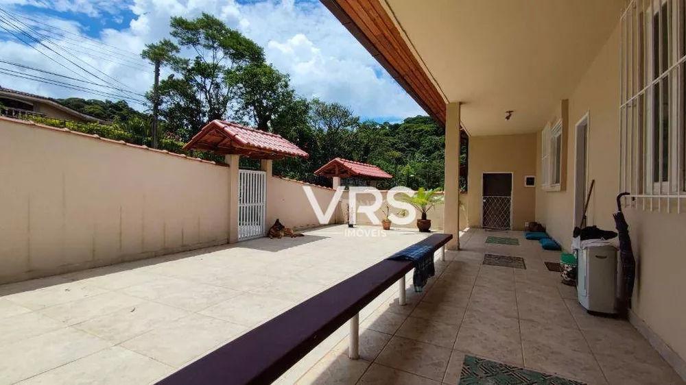 Casa de Condomínio à venda com 3 quartos, 144m² - Foto 3