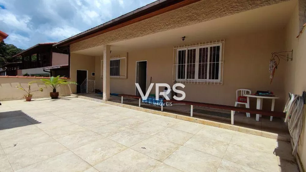 Casa de Condomínio à venda com 3 quartos, 144m² - Foto 2