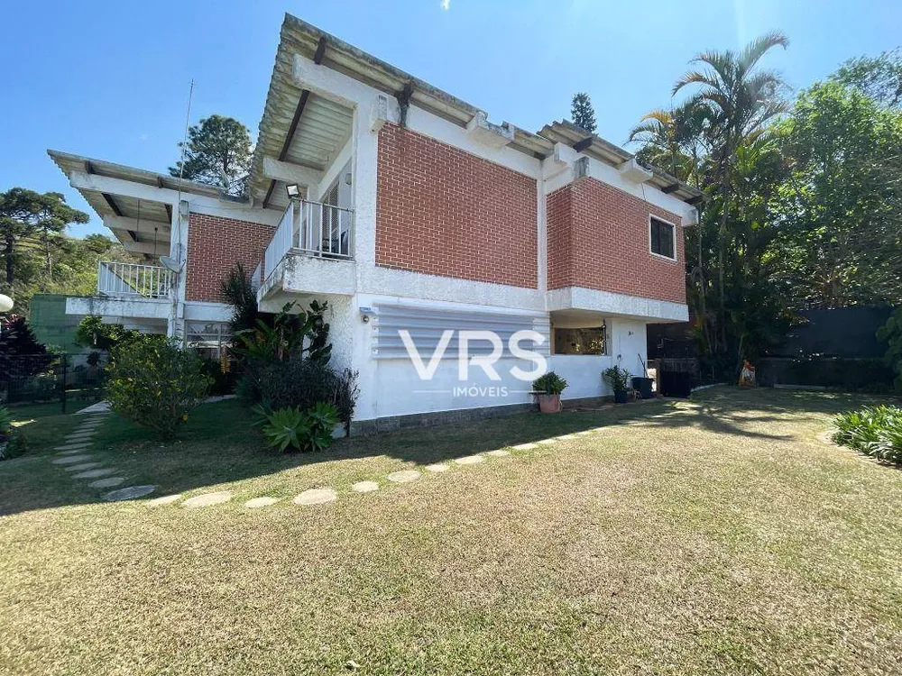 Casa à venda com 4 quartos, 430m² - Foto 2