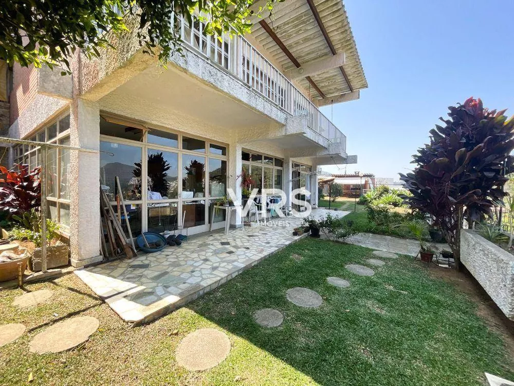 Casa à venda com 4 quartos, 430m² - Foto 7