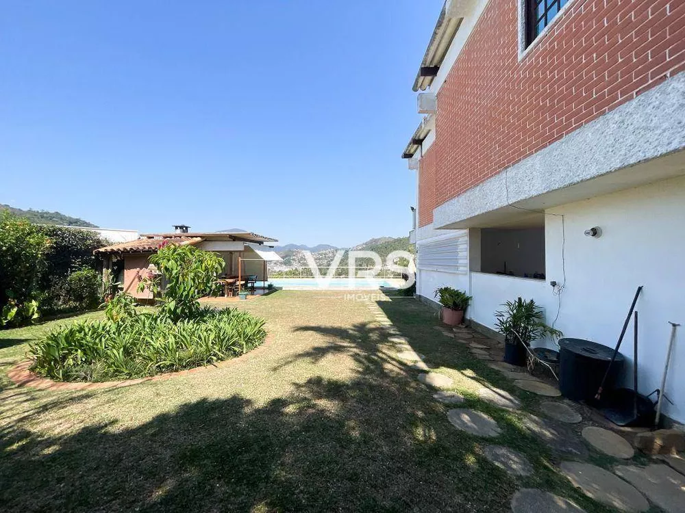 Casa à venda com 4 quartos, 430m² - Foto 3