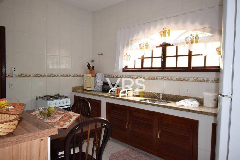 Casa à venda com 2 quartos, 200m² - Foto 10