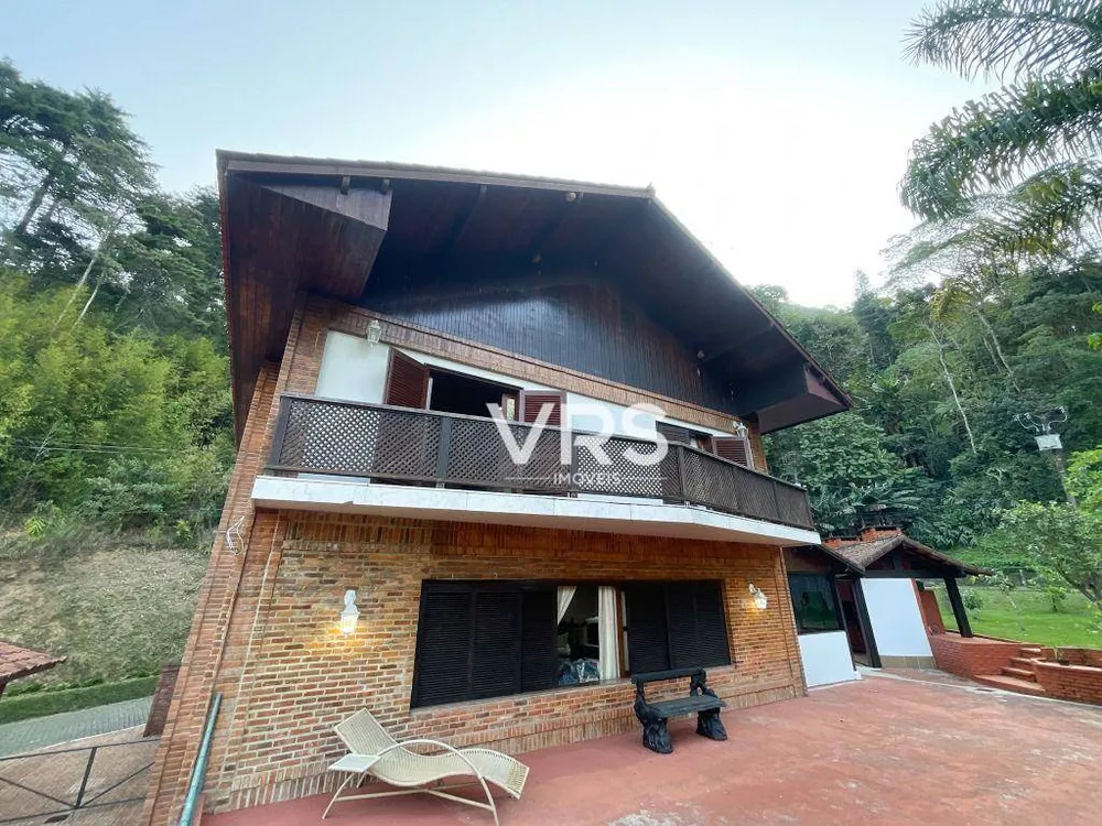 Casa de Condomínio à venda com 5 quartos, 450m² - Foto 3