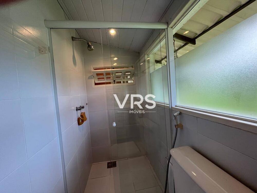 Casa à venda com 10 quartos, 400m² - Foto 4
