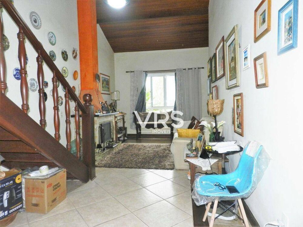 Casa de Condomínio à venda com 3 quartos, 113m² - Foto 1