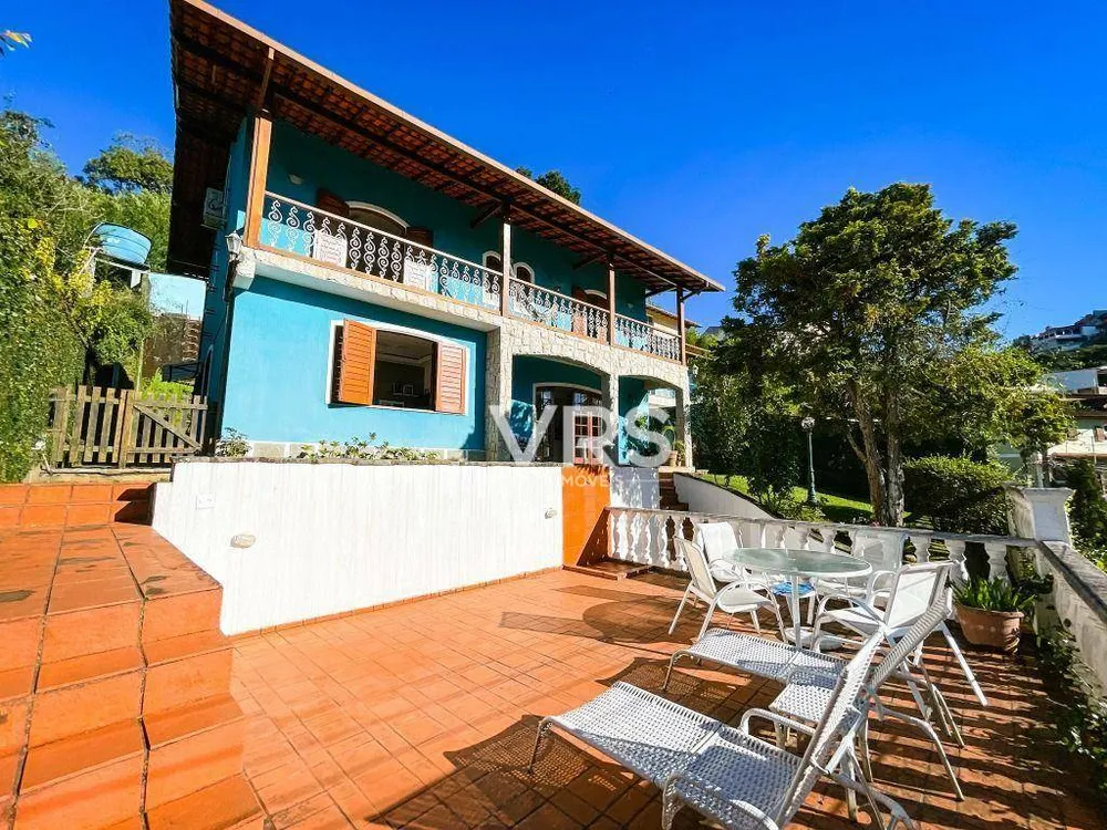 Casa, 4 quartos, 209 m² - Foto 1