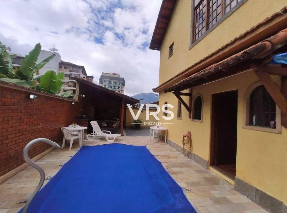 Casa à venda com 4 quartos, 255m² - Foto 5