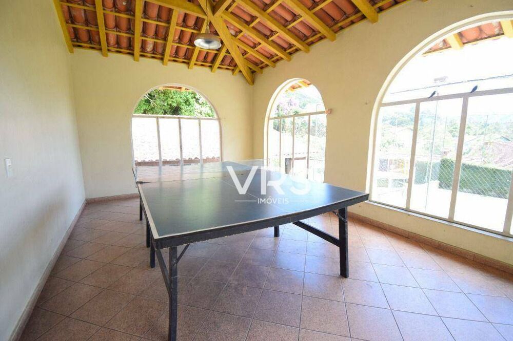 Apartamento à venda com 2 quartos, 80m² - Foto 5