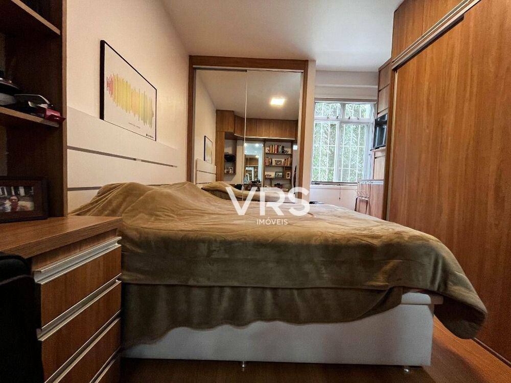 Apartamento à venda com 2 quartos, 80m² - Foto 3