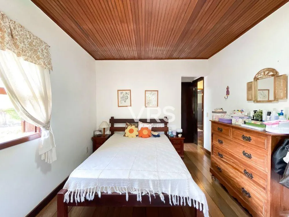 Casa, 3 quartos, 286 m² - Foto 25