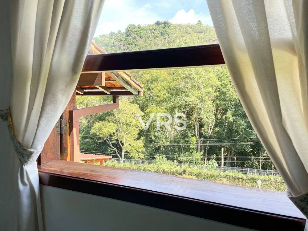 Casa, 3 quartos, 286 m² - Foto 31