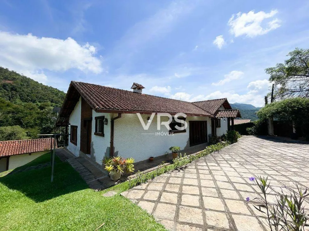 Casa, 3 quartos, 286 m² - Foto 2