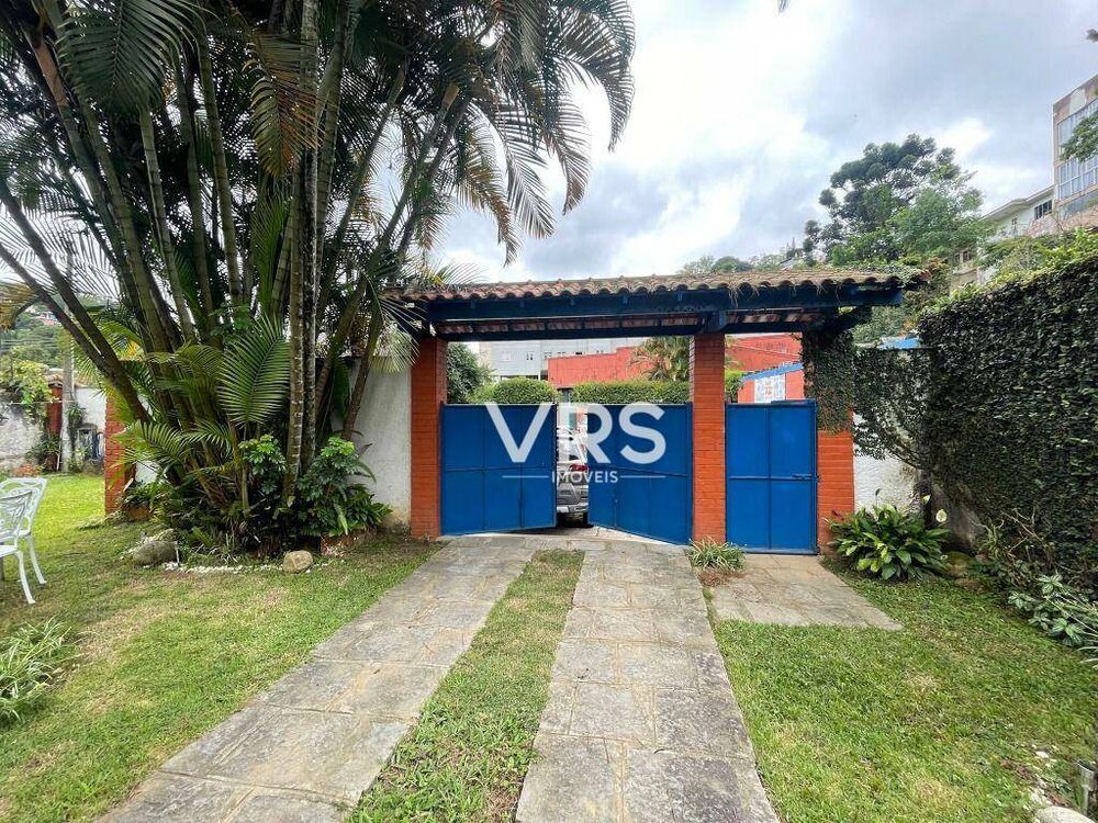Casa à venda com 4 quartos, 274m² - Foto 8