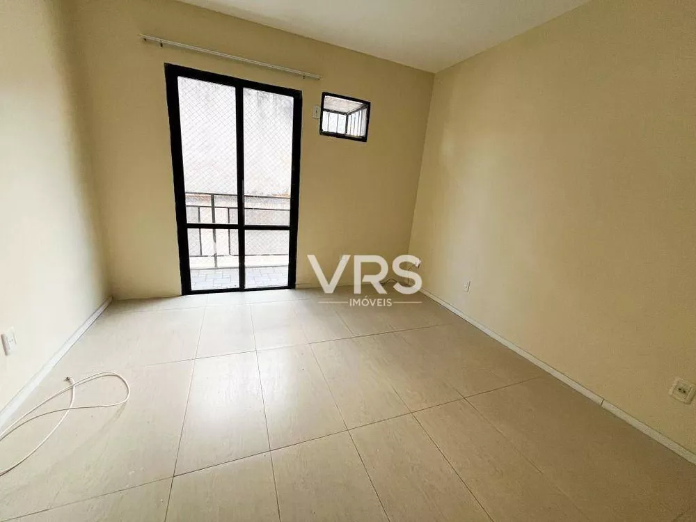 Apartamento, 3 quartos, 220 m² - Foto 2