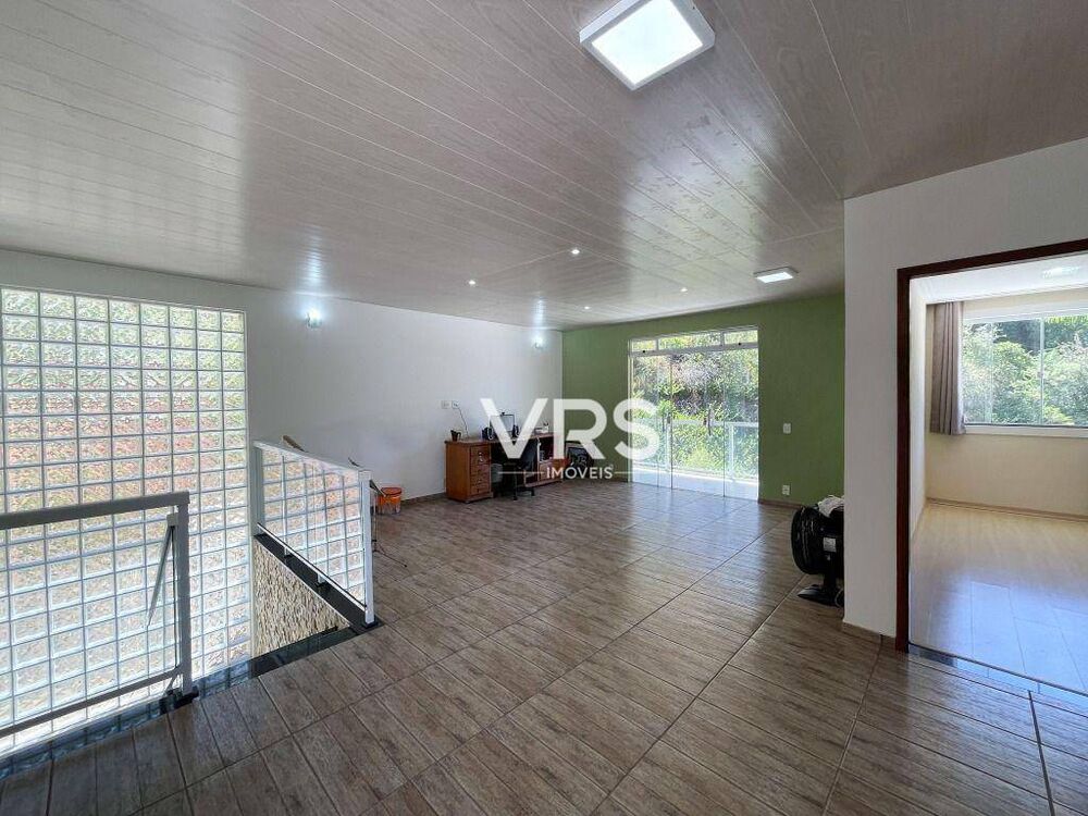 Casa à venda com 6 quartos, 500m² - Foto 6
