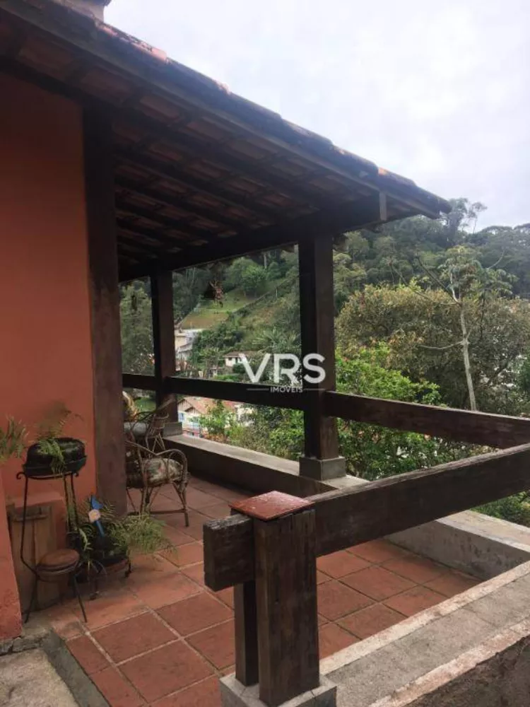 Casa à venda com 3 quartos, 366m² - Foto 5