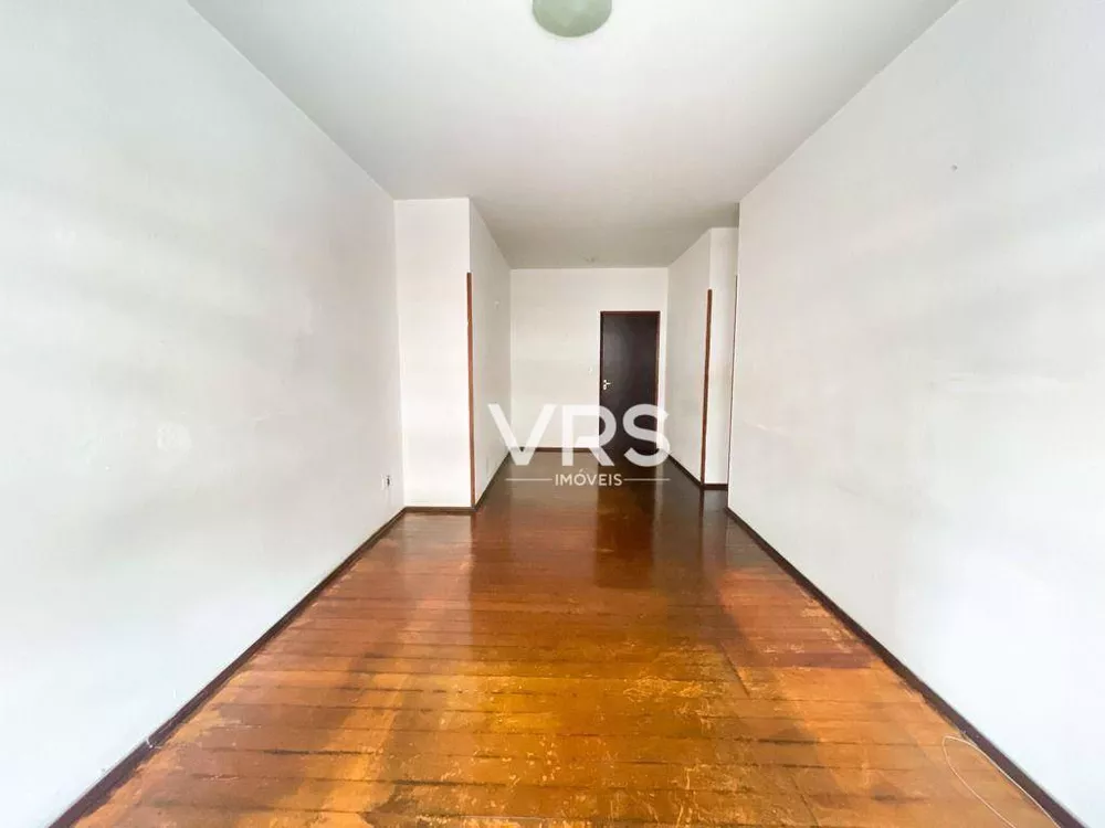 Apartamento à venda com 2 quartos, 79m² - Foto 1