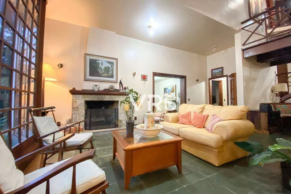 Casa, 6 quartos, 461 m² - Foto 1