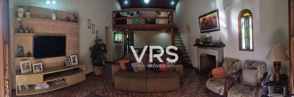 Casa à venda com 4 quartos, 219m² - Foto 4