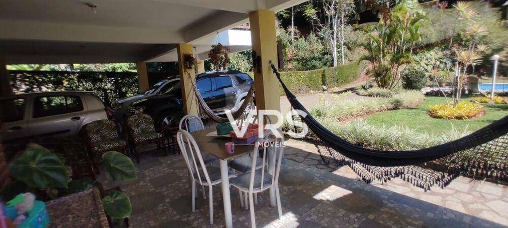 Casa à venda com 4 quartos, 219m² - Foto 12