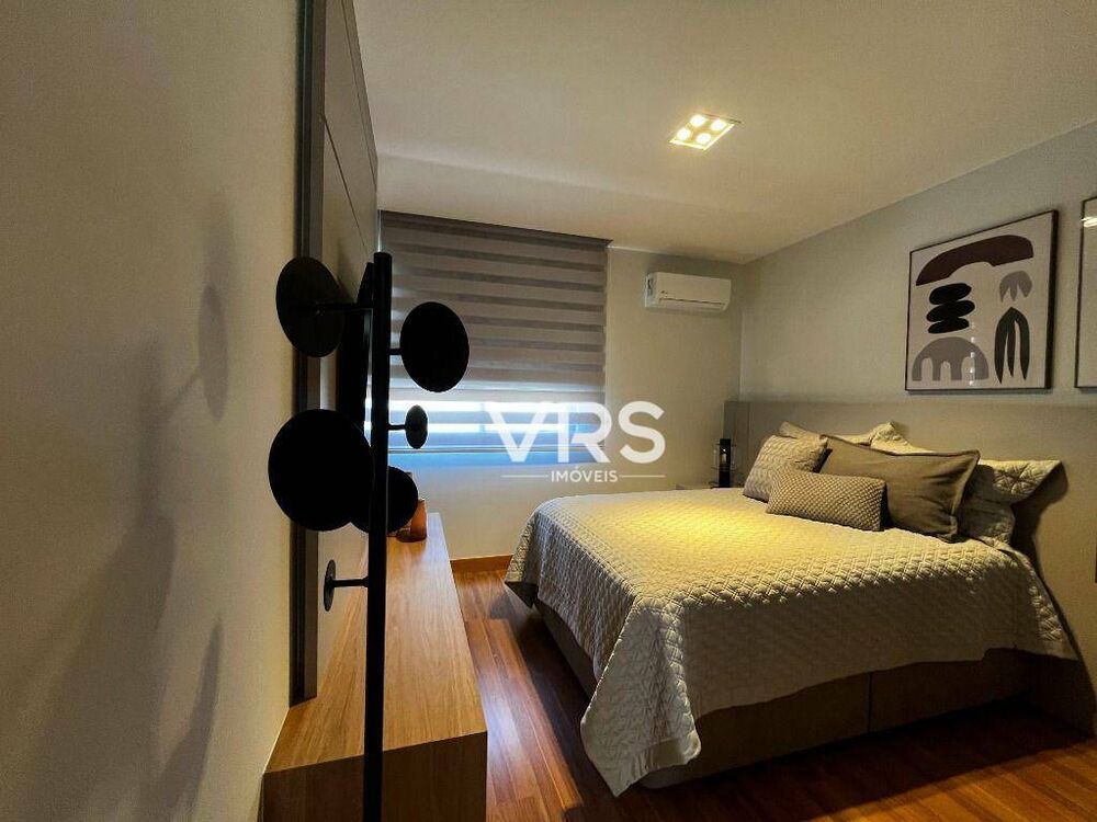 Casa de Condomínio à venda com 4 quartos, 203m² - Foto 2