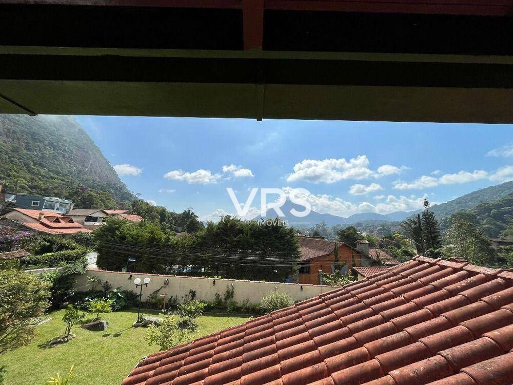 Casa de Condomínio à venda com 5 quartos, 208m² - Foto 7