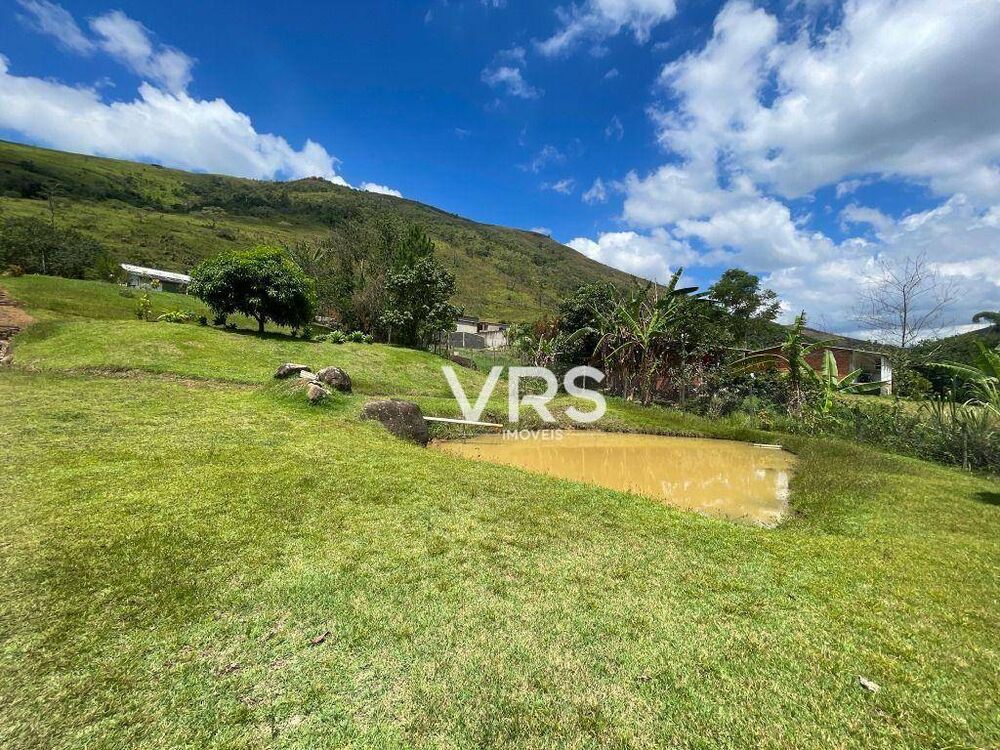 Casa à venda com 3 quartos, 70m² - Foto 15