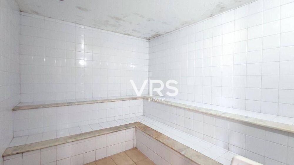 Apartamento à venda com 4 quartos, 220m² - Foto 4