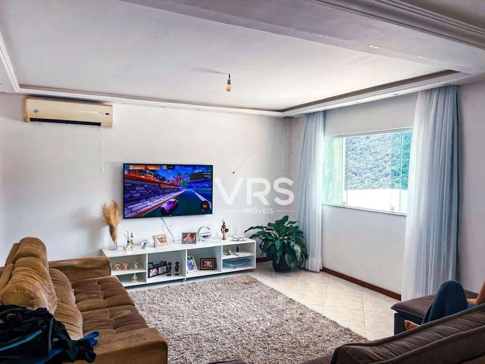 Casa, 3 quartos, 170 m² - Foto 1